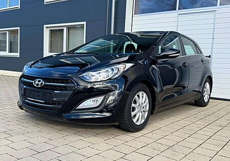 Hyundai i30 gebraucht kaufen Hyundai i30 AUTOMATIK/BLUETOOTH/GARANTIE