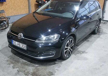 VW Golf Volkswagen 2.0 TDI 4Motion BlueMotion Technology Cup