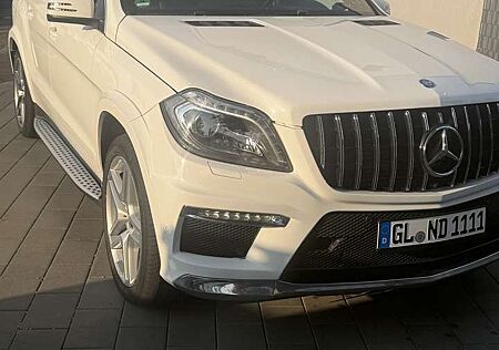 Mercedes-Benz GL 350 CDI DPF 4Matic BlueEFFICIENCY 7G-TRONIC Grand Edit