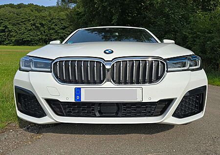 BMW 540d 540 5er Touring Diesel xDrive Aut. M Sport Ed.