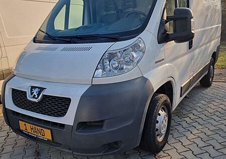 Peugeot Boxer LKW Kasten neues Modell 2,2 HDi 1.Hand