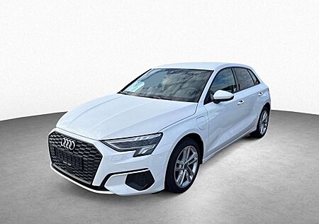 Audi A3 40 TFSI e S tronic - LED - SZH -