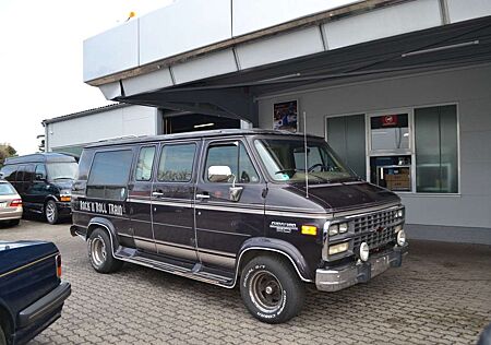 Chevrolet Chevy Van G20 low top  5,7 V8