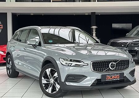 Volvo V60 CC V60 Cross Country Plus*27TKM*TOP Zustand AWD