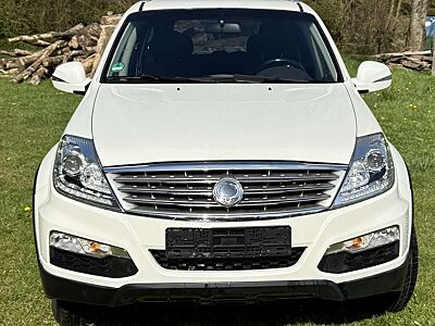 SsangYong Rexton W 2.2 e-XDi 220 2WD Crystal