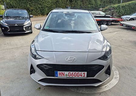 Hyundai i10 Trend 1.2 84 PS *NAVI+Kamera