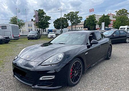 Porsche Panamera GTS Garantie 12.2025