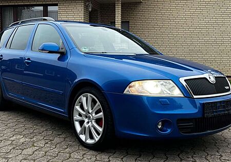 Skoda Octavia 2.0 TDI Combi RS, Xenon, AHK,