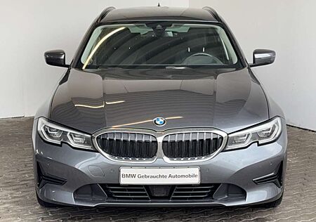 BMW 318 dA Tour. Advantage LiveCock.HUD.ACC.DriveAss.