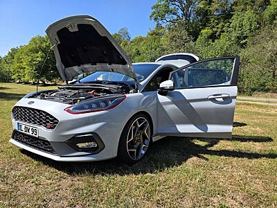 Ford Fiesta 1.5 EcoBoost S&S mit Leder-Exclusiv-Paket ST