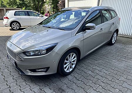 Ford Focus Turnier 1.5 EcoBoost Start-Stopp-System Titanium