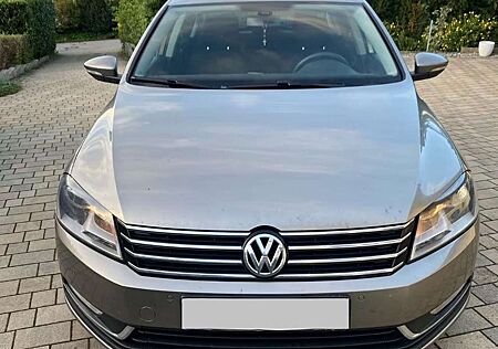 VW Passat Volkswagen 1.4 TSI Trendline BlueMotion