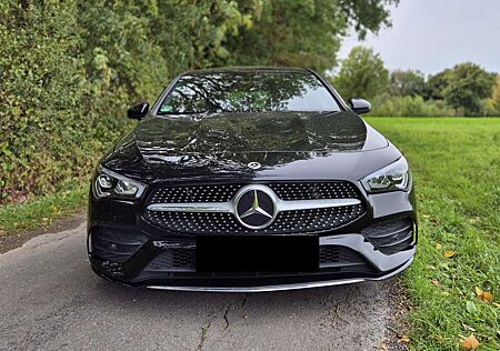 Mercedes-Benz CLA 200 AMG Sport mit Anhängerkupplung