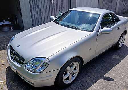 Mercedes-Benz SLK 200