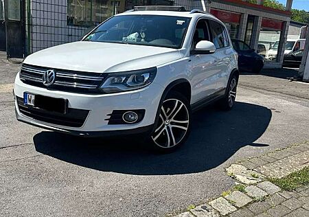 VW Tiguan Volkswagen Lounge Sport & Style BMT 4Motion Neu Frischer TÜV