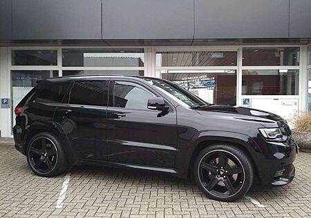 Jeep Grand Cherokee 6.4 V8 SRT LPG + 22" + Tieferlegung