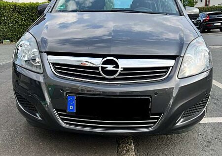 Opel Zafira 1.8Family
