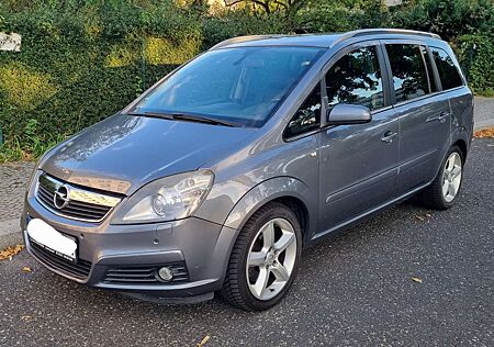 Opel Zafira 2.2 Automatik Cosmo TÜV neu