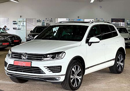 VW Touareg Volkswagen V6 TDI R-Line 4M AHK*PAN*SHZ*NAV*TEM*19%