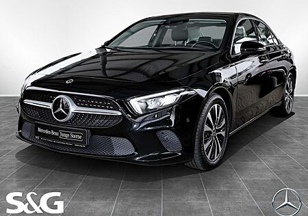 Mercedes-Benz A 200 d DISTRONIC+CARPLAY+KAMERA+MBUX+LED+17"