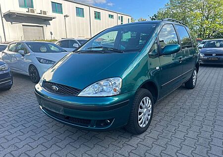Ford Galaxy 2.3 16V Ghia 7-sitz
