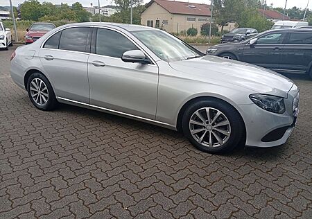Mercedes-Benz E 220 d 9G-TRONIC Avantgarde