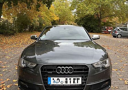 Audi A5 2.0 TDI DPF quattro S tronic DTM Editon