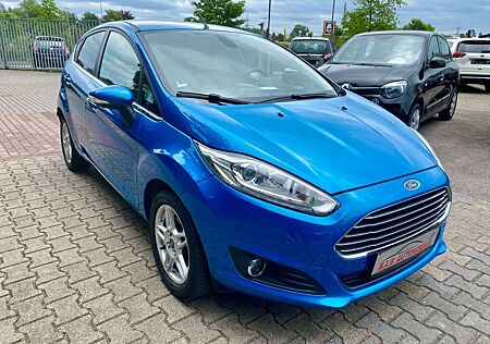 Ford Fiesta Titanium/ Zahnriemen gewechselt/ Gepflegt