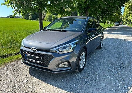 Hyundai i20 blue 1.2 Yes! Plus *TEMPO*PDC*SHZ* TÜV11/26