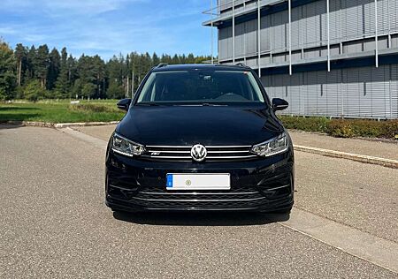 VW Touran Volkswagen 1.5 TSI DSG R-Line LED NAVI AHK ACC