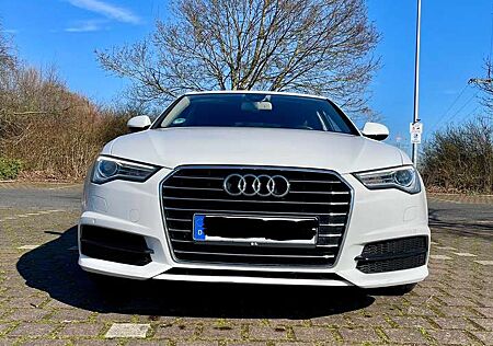 Audi A6 Avant 3.0 TDI S tronic TÜV NEU