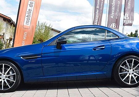 Mercedes-Benz SLC 43 AMG SLC / Deutsch / Designo