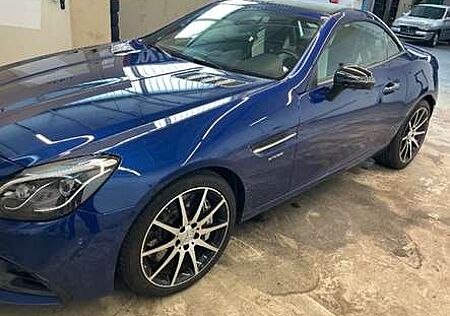 Mercedes-Benz SL 43 AMG SLC 43 AMG SLC / Deutsch / Designo