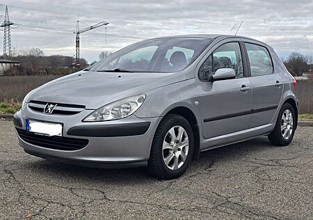 Peugeot 307 2.0 HDi 110 Esplanade DPF FAP wenigKM Kupplung Neu