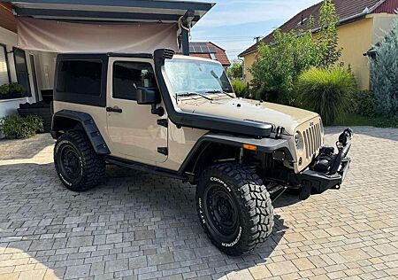 Jeep Wrangler Unlimited Rubicon Softtop/Hardtop Winde