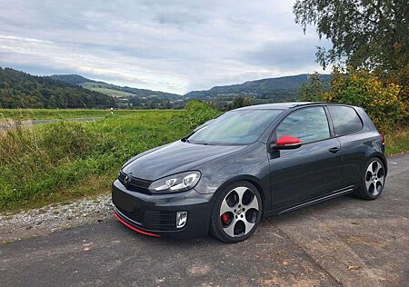 VW Golf GTI Volkswagen 2.0