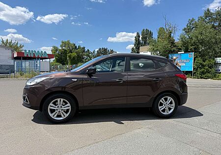 Hyundai ix35 1.7 CRDi 2WD (AHK*PANORAMADACH*SCHECKHEFT)