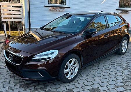 Volvo V40 CC V40 Cross Country V40 Cross Country D2 Momentum