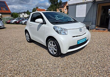 Toyota iQ 1.33*Autom.*PDC*Navi*Standheiz.*TÜV 05.2027*