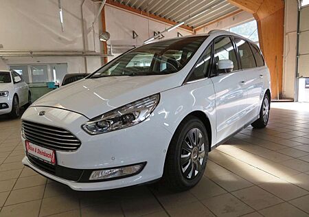 Ford Galaxy Titanium 8-Gang*Navi*Panorama*LED*el.HK