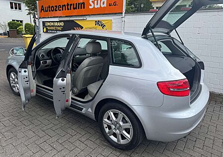 Audi A3 1.8 TFSI Automatik F1 Navi Xenon PDC TÜV neu