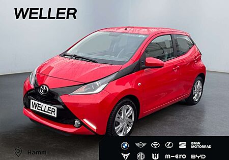 Toyota Aygo play touch*LED*Bluetooth*CAM*Berganfahrass.*
