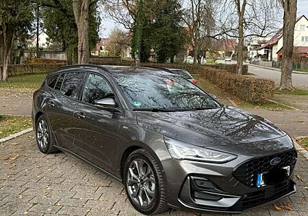 Ford Focus ST-Line X Auto. Kamera/Garantie