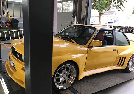 Oldtimer BMW E30 325i Frick Breitbau Einzelstück Kein M3