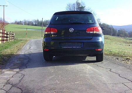 VW Golf Volkswagen 1.2 TSI, 1.Hd. 5-tg. sehr wenig km! Alu, Klima,