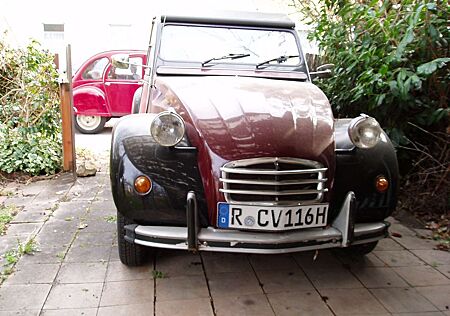 Citroën 2 CV Citroen 2CV Charleston 2CV6 schwarz/rot