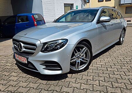 Mercedes-Benz E 220 d t-Model AMG-Line/Widescreen/LED/Leder