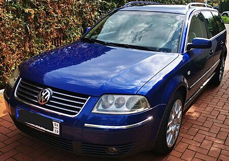 VW Passat Variant Volkswagen 4.0 W8 4Motion tiptronic TÜV neu