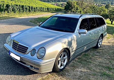 Mercedes-Benz E 200 T Kompressor Elegance