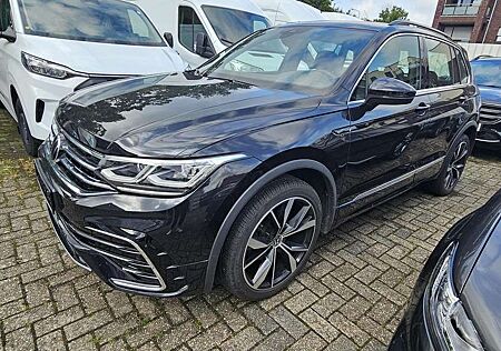 VW Tiguan Volkswagen 2.0 TDI 4MOTION DSG R-Line AHK Navi 110 kW (150 PS